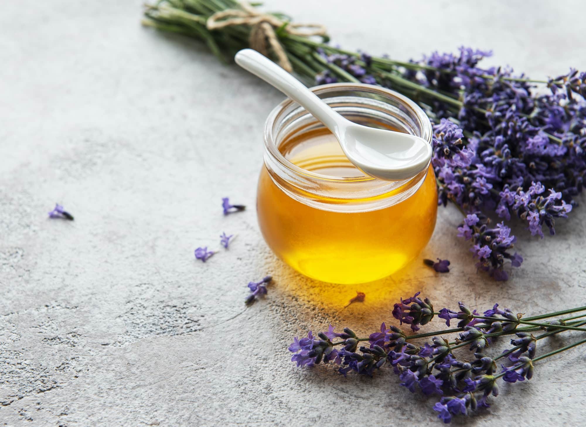 Boutique de produits naturels : quelques avantages du miel